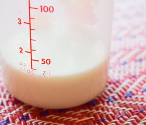 baby bottle with milk - how to supplement with formula